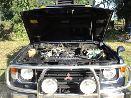 ขาย Pajero ปี 1989 สีเทา-น้ำเงิน เครื่องดีเซล หลังคาสูง วิ้นเพลา 3 เกียร์จากโรงงาน German spec.