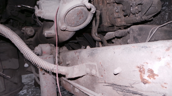 HINO  V10 รถสิบล้อหัวลาก  พร้อมหางพื้นเรียบ 18  ล้อ  เล่มทะเบียนพร้อมโอนค่ะ