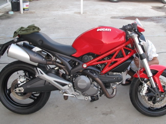 ขาย>>>DUCATI MONSTER 696<< ปี2010 รถอินวอยล์สรรพสามิต สวยมากๆ วิ่งน้อย