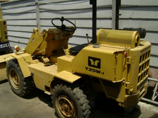 Y20W-1N-112-00487รถตักยันม่าตอนนี้รถจอดที่(CSนวนคร)ครับ