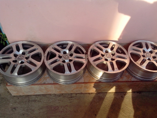 ขายแม็กขอบ15 5รู ราคาถูก  3200