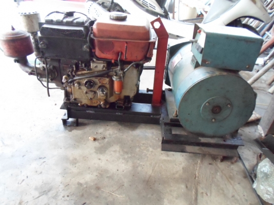 ขายเครื่องปั่นไฟ (เครื่องยนต์KUBOTA รุ่น ET 110 + ไดร์ 5 Kw) มือสอง