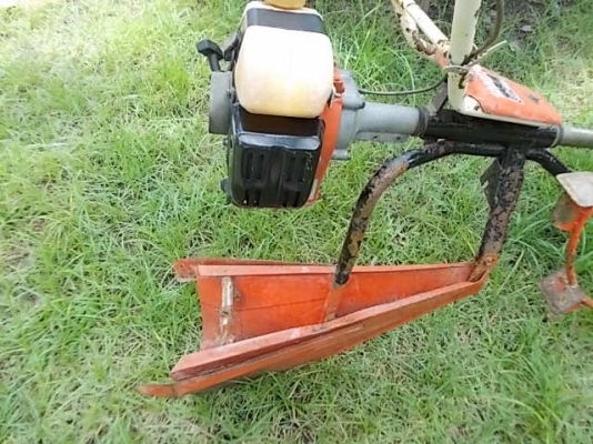 เครื่องแหวกร่องกล้าในนาเดินตามนำเข้าจากญี่ปุ่นwww.nihonmono.com