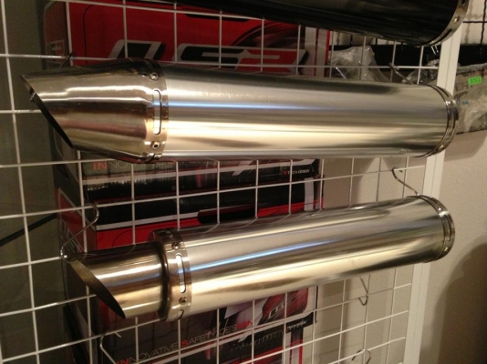 ขาย อะไหล่ ถูก เหมาๆๆ  สำหรับท่านที่จะเปิดร้าน คุ้ม ต่ำกว่าทุน  ท่อเเต่ง แฮนเเต่ง หมวก กันรอย