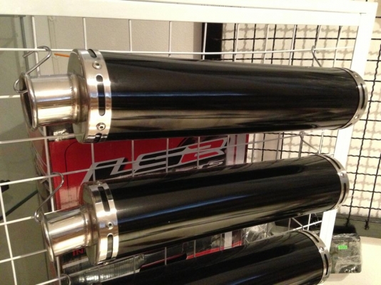 ขาย อะไหล่ ถูก เหมาๆๆ  สำหรับท่านที่จะเปิดร้าน คุ้ม ต่ำกว่าทุน  ท่อเเต่ง แฮนเเต่ง หมวก กันรอย