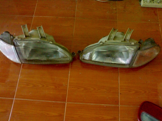 ขายไฟหน้า HONDA CIVIC  3 D ของแท้ติดมากับรถ