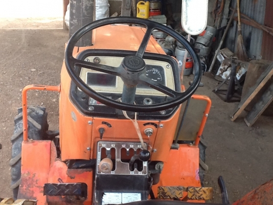 คูโบต้า L2002 4 WD 2 เพลา ผาน 5 งามๆถูกๆมาฝากกันครับ