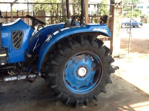 แชมป์ 484 4 WD 2. เพลา พวงมาลัยเพาเวอร์ ถูกๆดีๆ