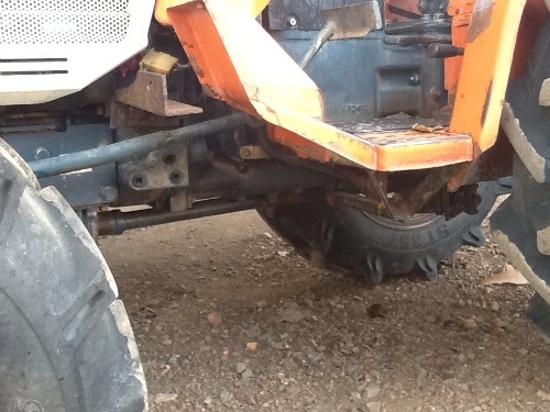 คันที่ 2 คูโบต้า L2002 4 WD 2. เพลา พร้อมผาน 5 งามๆดีๆครับ