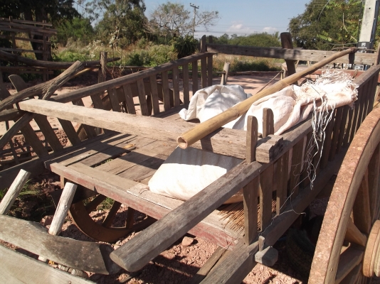 ขายเกวียนโบราณ 2 หลังๆ 20,000 บาท สภาพสวยสมบูรณ์พร้อมนำเอาไปปตกแต่งสวน/รีสอร์ท/โรงแรม