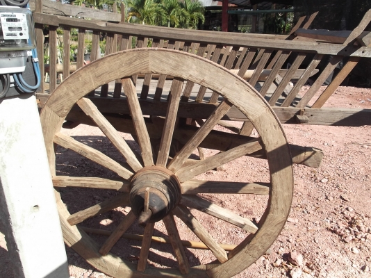 ขายเกวียนโบราณ 2 หลังๆ 20,000 บาท สภาพสวยสมบูรณ์พร้อมนำเอาไปปตกแต่งสวน/รีสอร์ท/โรงแรม