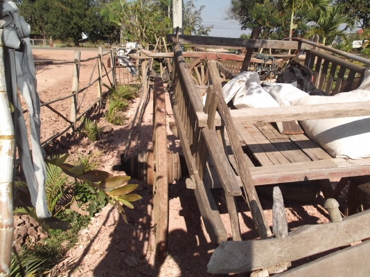 ขายเกวียนโบราณ 2 หลังๆ 20,000 บาท สภาพสวยสมบูรณ์พร้อมนำเอาไปปตกแต่งสวน/รีสอร์ท/โรงแรม