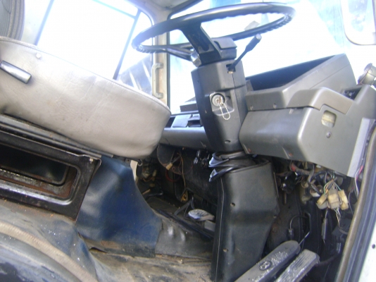 ขายรถ 6 ล้อ นิสสัน เครื่อง 180 แรง เบรกทิฟฟี่ ยาว 5 เมตร เอาไปต่อดั้มได้