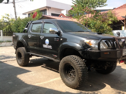Vigo 4WD 4ประตู ปี2005เครื่อง3000 สภาพดีมาก แต่งoff road