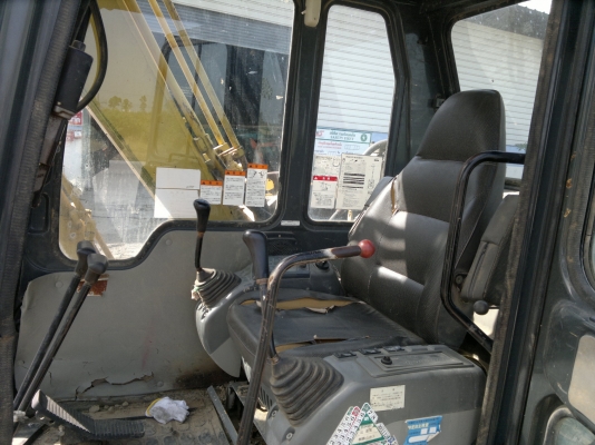 รถขุด KOMATSU  PC60-7 รถนอกนำเข้า มาถึงไทยแล้วครับ ไม่เคยใช้ในไทย ติดต่อ มานะ 085-9049669