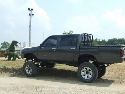 ขาย4ประตูวางคานถูกๆ