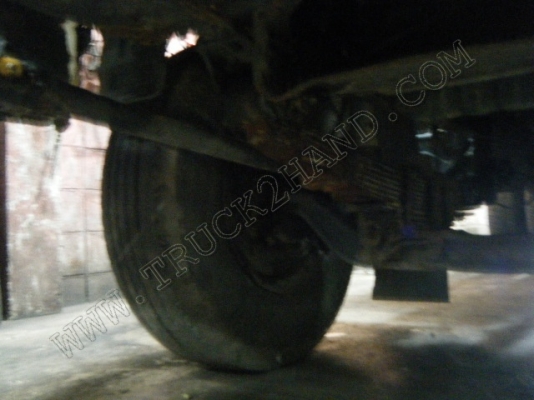 รถบรรทุก 6 ล้อบรรทุกน้ำ ยี่ห้อ HINO รุ่น KM117