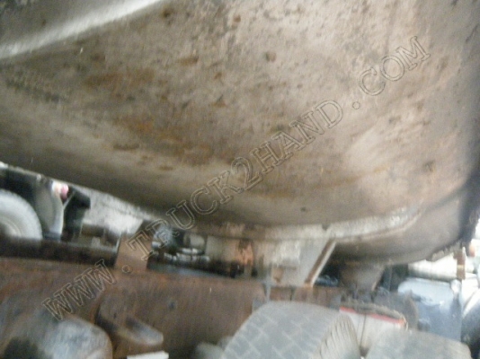 รถบรรทุก 6 ล้อบรรทุกน้ำ ยี่ห้อ HINO รุ่น KM117