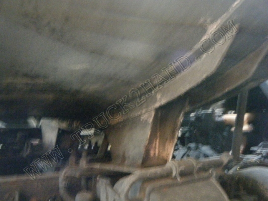 รถบรรทุก 6 ล้อบรรทุกน้ำ ยี่ห้อ HINO รุ่น KM117