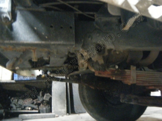 รถบรรทุก 6 ล้อบรรทุกน้ำ ยี่ห้อ HINO รุ่น KM117