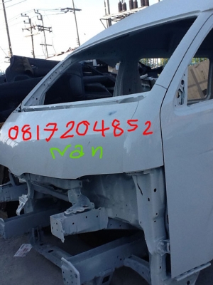 ขายโครงรถตู้ คอมมูเตอร์ หลังคาสูง  สภาพใหม่ สีขาว