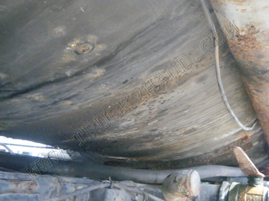 รถบรรทุก 6 ล้อบรรทุกน้ำ ยี่ห้อ HINO รุ่น KM777