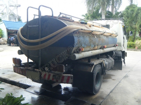 รถบรรทุก 6 ล้อบรรทุกน้ำ ยี่ห้อ HINO รุ่น KM777