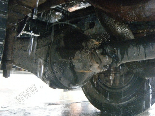 รถบรรทุก 6 ล้อบรรทุกน้ำ ยี่ห้อ HINO รุ่น KM777