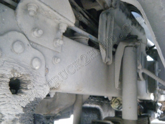 รถบรรทุก 6 ล้อบรรทุกน้ำ ยี่ห้อ HINO รุ่น KM777