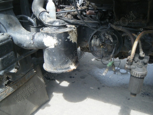 รถบรรทุก 6 ล้อบรรทุกน้ำ ยี่ห้อ HINO รุ่น KM777