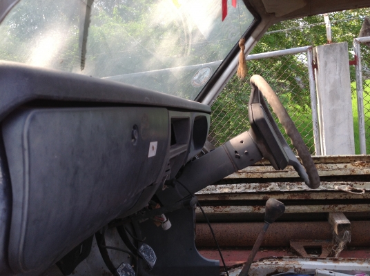 ขายซาก mazda familia