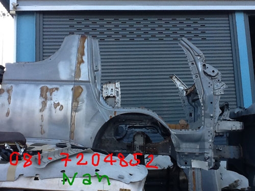 ขายซุ้มล้อ รถตู้คอมมูเตอร์ ด่วน