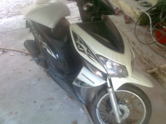 (คุณอัชยา เชียงใหม่ซื้อแล้วครับ)รถแม่ยายฝากขายแก่แล้วเลิกใช้ เครื่องเคยสตาทติดขี่ได้ จอดมาเกือบ4เดือนแล้ว ผมก็ไม่มีความรู้เรื่องมอร์ไซร์ขี่ยังไม่เคยขี่ถามอะไรก็ตอบไม่ถูกขออภัยลูกค้าที่สอบถามมา กรุณามาดูด้วยตัวเองจะดีกว่าครับ