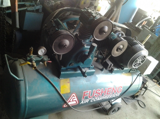 ปั๊มลม ฟูเช็ง มือสอง 5แรง ขนาดความจุถัง 320 ลิตร ไฟ 3 เฟส รับประกัน6เดือน