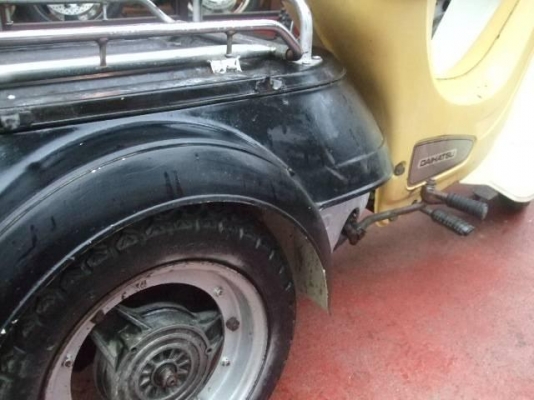 ขาย daihatsu hallo 50 cc.ออโต้ สตารท์เท้า ไฟติดครบ รถน่าสะสมมีน้อยหายาก ขายสองหมื่นเก้าพับบาท สนใจติดต่อ care 0859688911