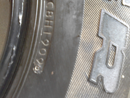 ( ขอบ15 )   255/70R15 BRIDGESTONE DUELER H/T 840  มีชุด 4 เส้น TEL.081-427-3941