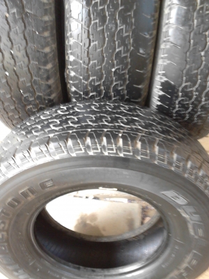 ( ขอบ15 )   255/70R15 BRIDGESTONE DUELER H/T 840  มีชุด 4 เส้น TEL.081-427-3941