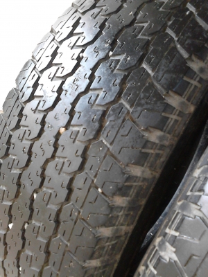 ( ขอบ15 )   255/70R15 BRIDGESTONE DUELER H/T 840  มีชุด 4 เส้น TEL.081-427-3941
