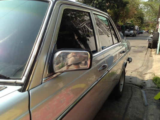 Mercedes Benz  280E  2.5 Auto  ใครหาอยู่รับรองไม่ผิดหวังครับ