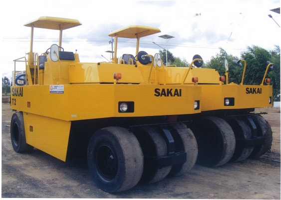 รถบดล้อยาง 7ล้อ