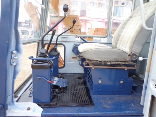 ขายแมคโคร KOMATSU PC60-5 ติดต่อคุณจิ๊ด โทร. 089-7949488