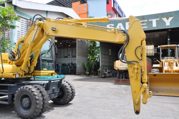 KOMATSU PW 130-6  SN  K30104