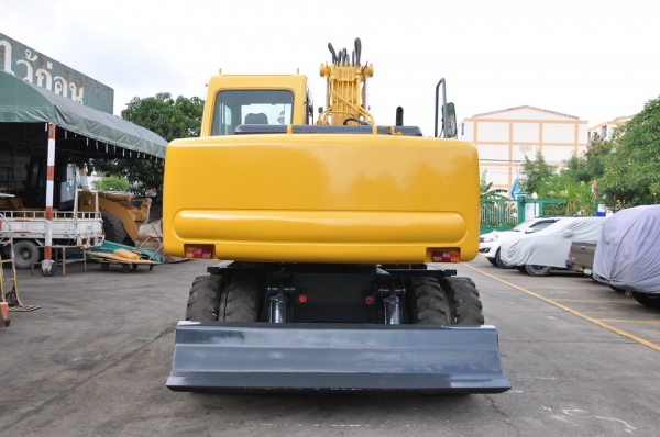 KOMATSU PW 130-6  SN  K30104