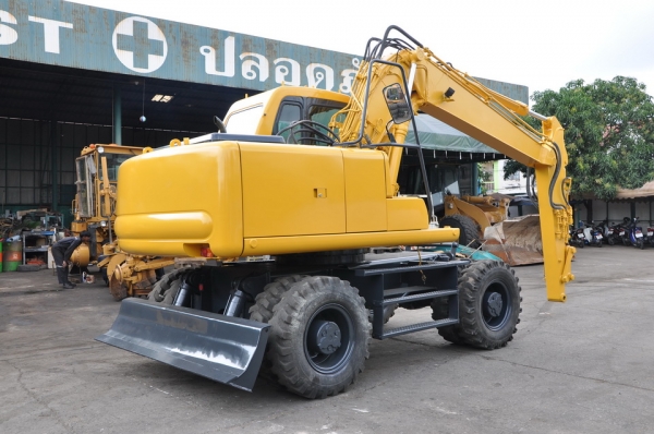 KOMATSU PW 130-6  SN  K30104