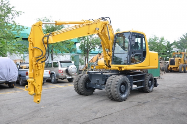 KOMATSU PW 130-6  SN  K30104