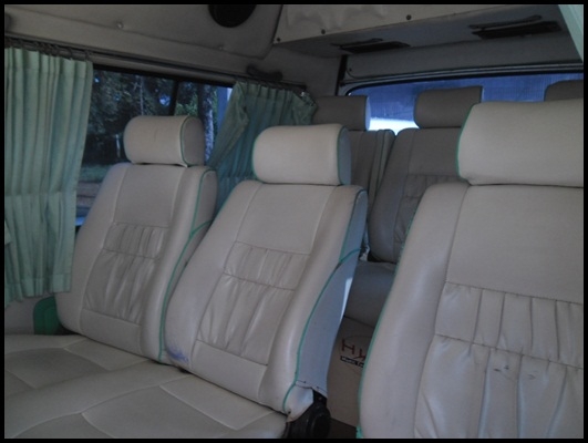 รถตู้หัวจรวด หลังคาสูง