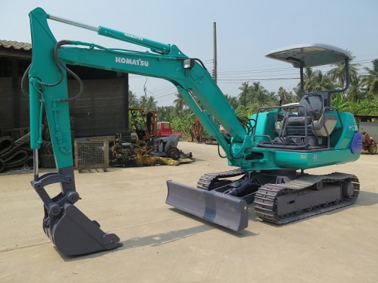 รถขุด KOMATSU PC30-7 ทำสีใหม่ นำเข้า มือสองจากญี่ปุ่นแท้ๆ