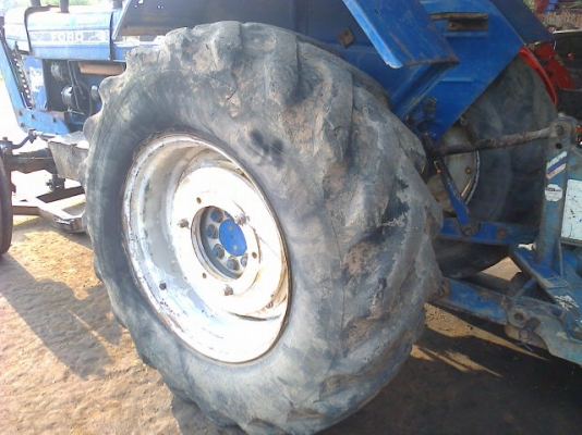 ขายรถไถฟอร์ด 6600 ที 5