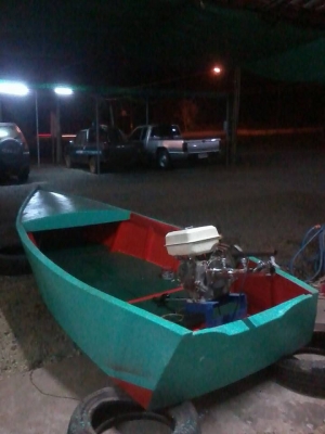 .......ขายเรือตกปลา หุ้มไฟเบอร์ พร้อมเครื่อง จ.ตราด