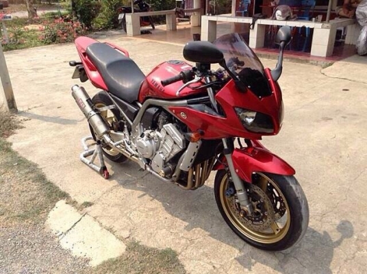 ธารนนทบุรี//ขาย yamaha fazer1000 ปี2003 สภาพนางฟ้า เครื่องแรงท๊อกมาเต็มครับ ระบบไฟสมบูรณ์ราคา 125,000 บาท อินวอยท์แท้
